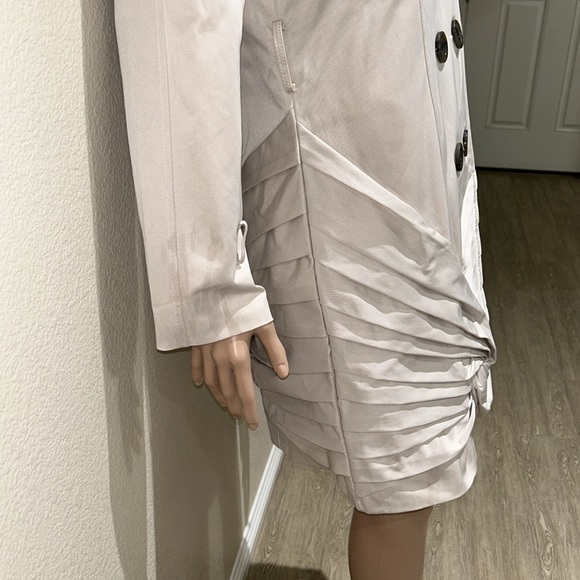 Burberry Prorsum Knotted Trench Coat - Picture 9 of 17